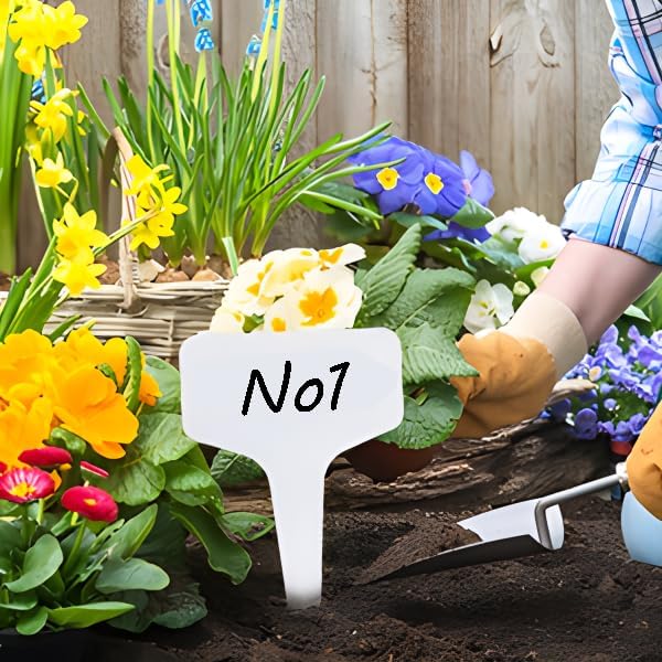200pcs 4-Inch Plant Name Tags, T-Type Garden Labels Markers, Nursery Plastic Tag for Outdoor Waterproof Plant Label Stakes with Marking Pen