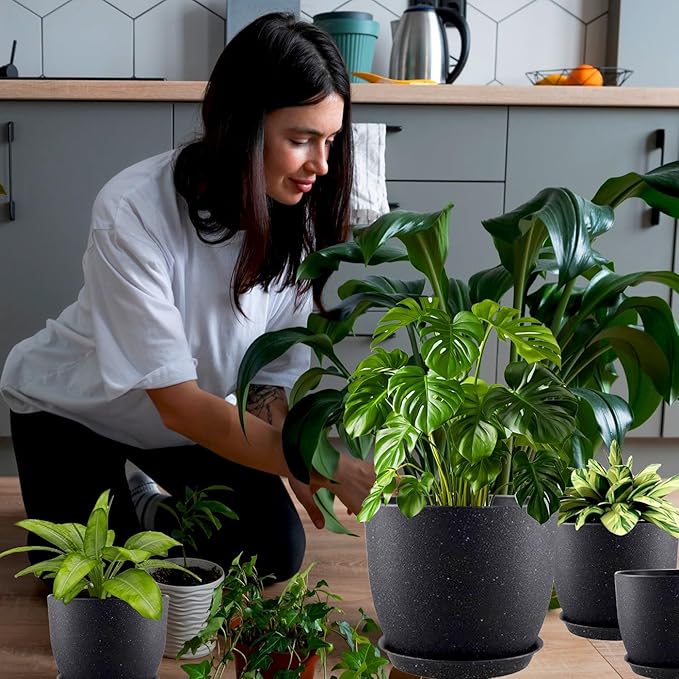 10/9/8 inch Plant Pots, 3 Pack Plastic Flower Pots Modern Flower Pots with Drainage Holes and Trays are for Indoor and Outdoor Plants, Herbs and Flowers,Black Speckles
