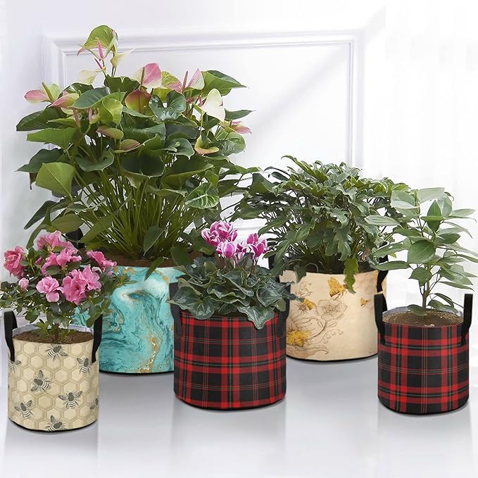 5 Gallon Black Red Tartan Plaid Scottish Pattern Breathable Grow Bag Heavy Duty Thickened Plant Pot Containers Bag with Handles for Potato Tomato Flowers Fruits Vegetables