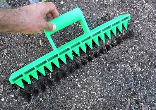 Seed-in Soil Digger and Soil Spacer for Planting Seeds