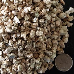FarmTek Horticultural Super Coarse Vermiculite - 4 Cubic Feet