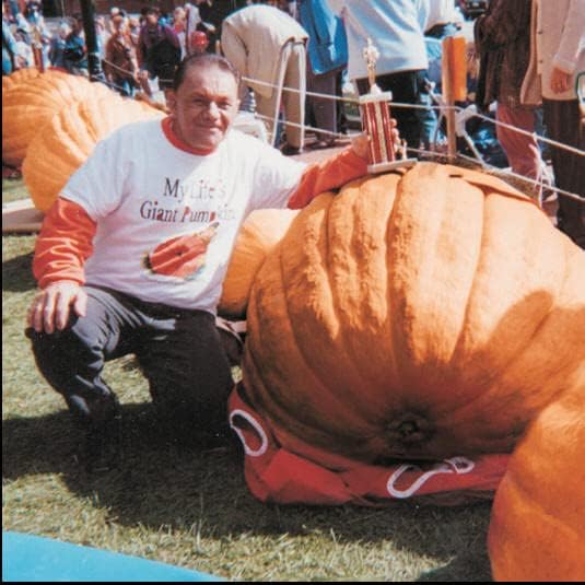 Plantfood Helps Your Plants Grow Bigger Faster and Stronger (2.5lb)