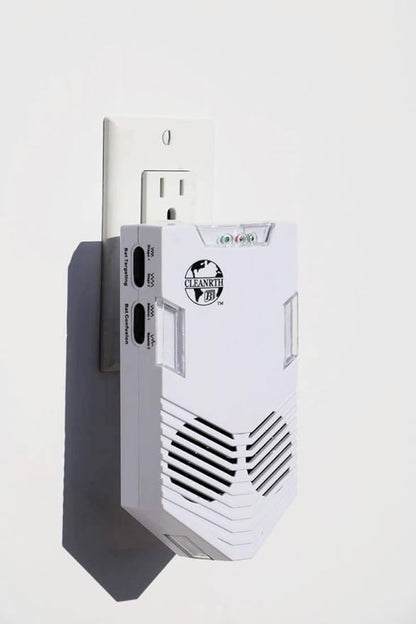 Cleanrth CB006 Advanced Ultrasonic Bat Repelling System - Demands Bats to Leave