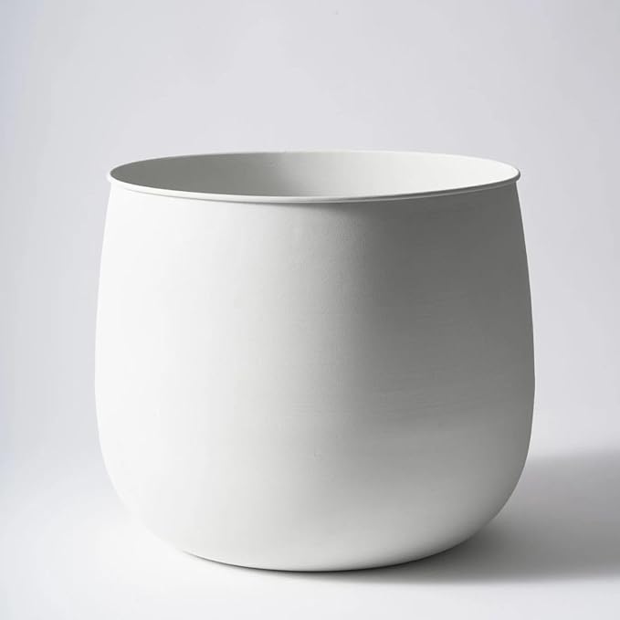 Silk Serenade Round Matt White Iron Planter, 16 inch Tall Large Indoor Outdoor Plant Pots, Modern Contemporary Lightweight Textured Stone Decorative Garden Pots for House Indoor Outdoor Patio Porch