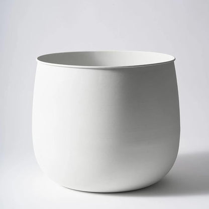 Silk Serenade Round Matt White Iron Planter, 16 inch Tall Large Indoor Outdoor Plant Pots, Modern Contemporary Lightweight Textured Stone Decorative Garden Pots for House Indoor Outdoor Patio Porch