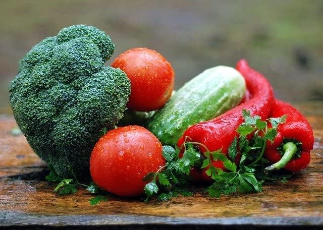 Set of 10 Assorted Vegetable & Herb Seed Packets - Create a Deluxe Garden Heirloom Seeds - 100% Non-GMO (10)