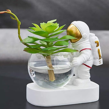 Astronaut Planter, Spaceman Glass Vase，Astronaut Resin Hydroponics Flower Vases，Led Light Nordic Modern Succulent Flower Pot Creative Decor White for Home Office Table