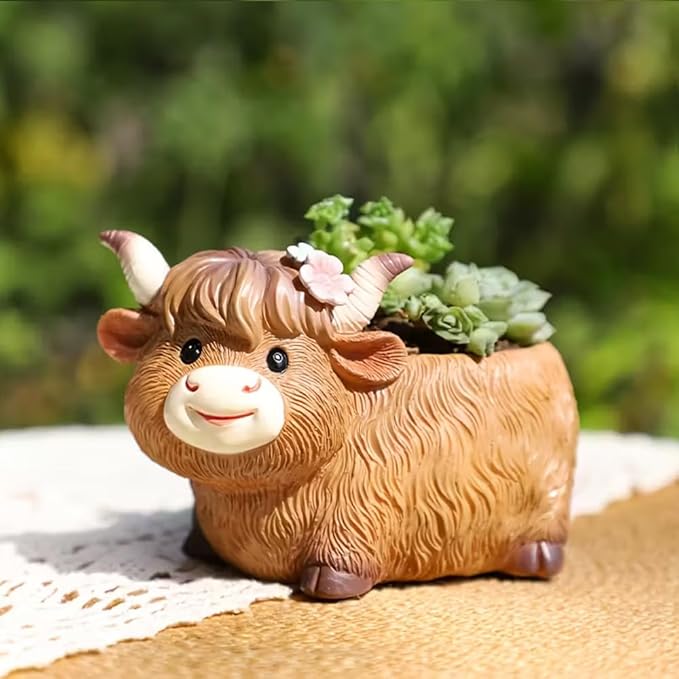 Highland Cow Succulent Planter with Drainage Hole & Plug, Mini Resin Cow Flower Pot for Indoor Outdoor Plants, Cute Animal Planter for Home & Garden Decor (B)