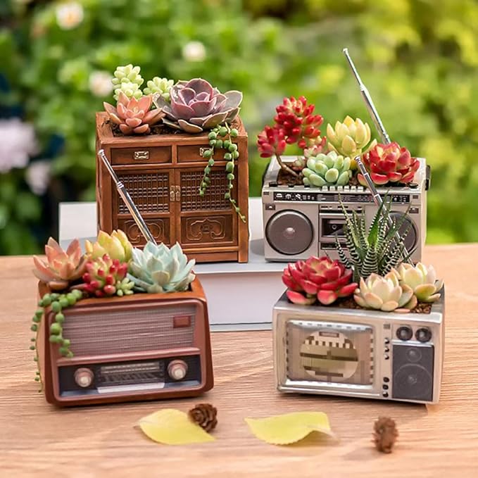 Hztyyier Retro Planter Pots, Cute Flower Planters Decorations, Radio Shaped Pots for Home Decor Indoor Outdoor (Recorder Flower Pot)