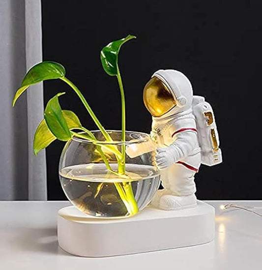 Astronaut Planter, Spaceman Glass Vase，Astronaut Resin Hydroponics Flower Vases，Led Light Nordic Modern Succulent Flower Pot Creative Decor White for Home Office Table