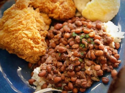 TomorrowSeeds - Top Pick Brown Crowder Cowpea Seeds - 50+ Count - for 2026 Planting Non-GMO USA Vegetable Pink Red Cowpea Field Pea Cover Crop Green Bean Grow Your Own Home Farm Patio Healthy