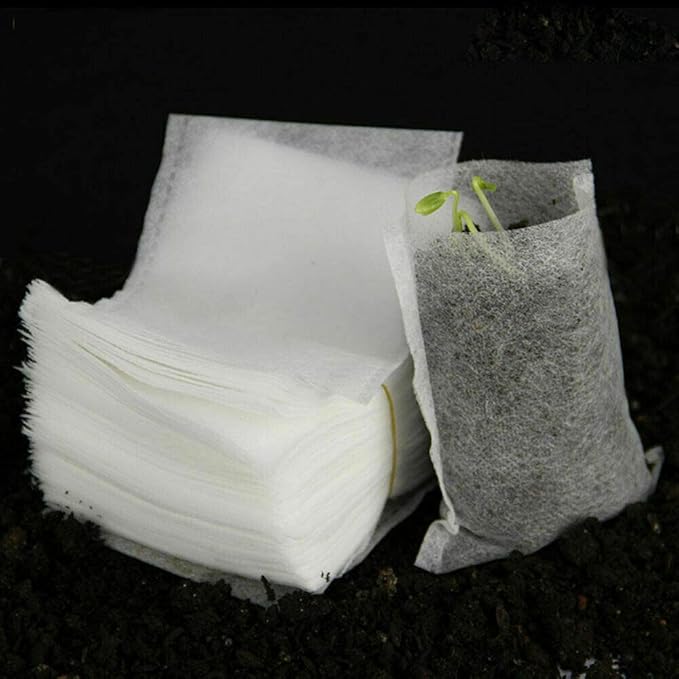 Plant Grow Bags,200PCS Non-Woven Grow Bags Biodegradable Breathability Pots Plants Pouch Breeding Bags(12 * 12CM)