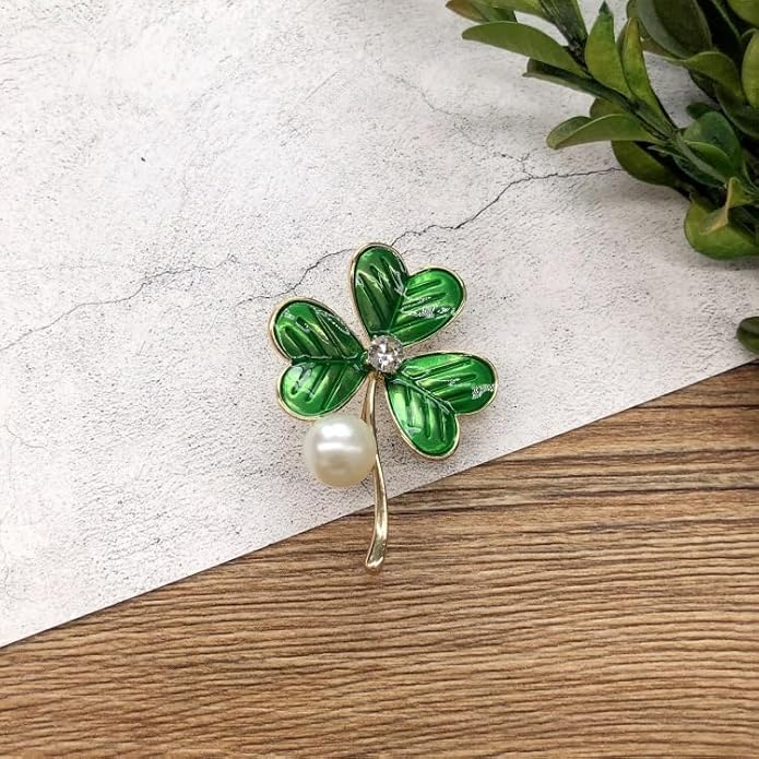 St.Patrick's Day Brooches for Women Dainty Crystal Four Leaf Lapel Pin Shamrock Hat Brooch Pins Irish Enamel Brooches Irish Holiday Costume Accessory Jewelry