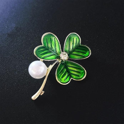 St.Patrick's Day Brooches for Women Dainty Crystal Four Leaf Lapel Pin Shamrock Hat Brooch Pins Irish Enamel Brooches Irish Holiday Costume Accessory Jewelry