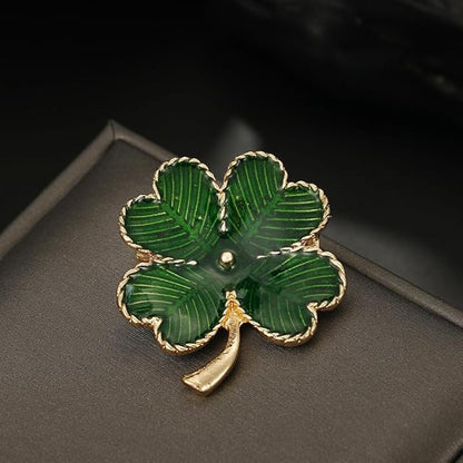 St.Patrick's Day Brooches for Women Dainty Crystal Four Leaf Lapel Pin Shamrock Hat Brooch Pins Irish Enamel Brooches Irish Holiday Costume Accessory Jewelry