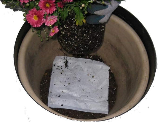 Vacation Water Keeper Pads for Hanging Baskets, Potting and Container Plants, Reduces Plant Watering. Set of 8
