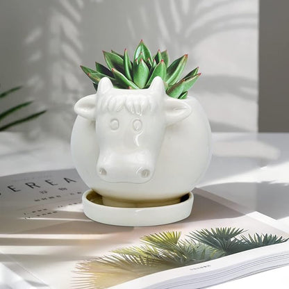 GeLive White Cow Planter, Cute Cartoon Plant Pot, Small Ceramic Succulent Pot, Fun Air Plant Holder, Pencil Holder Brush Organizer Animal Tabletop Decor Indoor Mini Cow Figurines Statue Funny Gift