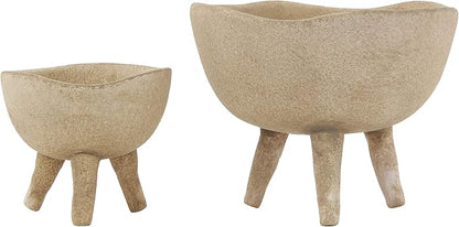 Creative Co-Op Round Terra-cotta Bowl with 3-Legs and Distressed Finish, Cream