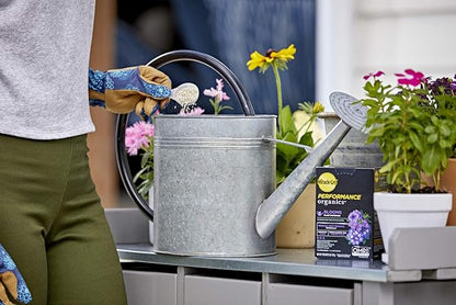 Miracle-Gro Performance Organics Blooms Plant Nutrition - Plant Food with Organic Ingredients Feeds Instantly, for Flowering Plants, Apply Every 7 Days for a Beautiful Garden, 1 lb.