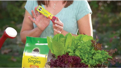 Miracle-Gro Watering Can Singles All Purpose Water Soluble Plant Food - Fertilizer for Flowers, Vegetables, Houseplants, Trees, Indoor and Outdoor Plants, 24 Packets