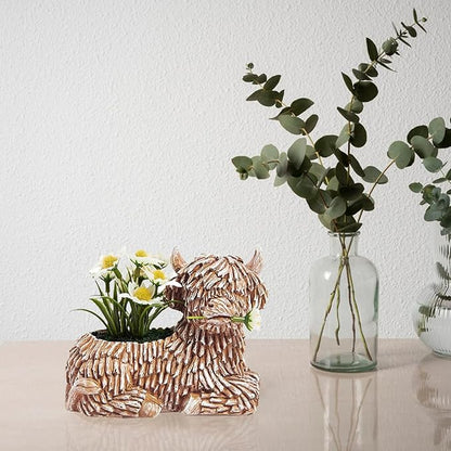 Cute Cow Succulent Planter Pot with Drainage Animal Resin Planter Small Succulent Pot Cartoon Shaped Plant Pot for Mini Plants Flower Cactus