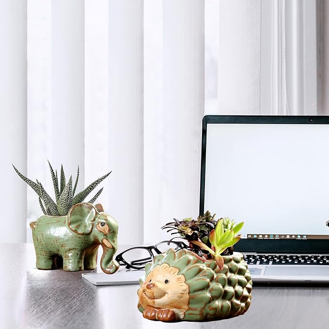DIYOMR Small Ceramic Planter Pot, 4.3" Vintage Bronze Animal Planters Ceramic Flowerpot Succulent Pots Cactus Pot for Office Home Desktop Decor - Plants Not Included (Hedgehog Pot)