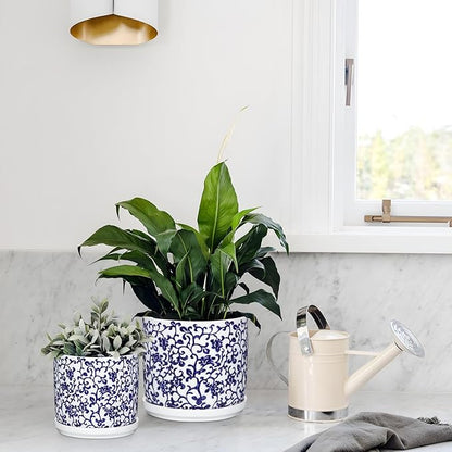 Set of 2 Blue and White Ceramic Plant Pots with Drainage Hole and Saucers, Retro Blue Porcelain Vase Round Planters for Succulent Cactus Indoor Outdoor Garden Home Desktop Decor, 4.5+5.5 Inch