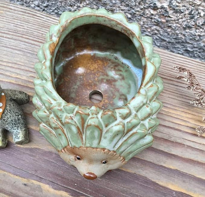 Decorative Ceramic Planter with Bamboo Base Indoor Plant Holder Animal Shaped Ceramic Succulent Pot with Drainage Mini Succulent Plants Cactus Planter (Small Hedgehog)