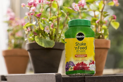 Miracle-Gro Shake 'n Feed All Purpose Continuous Release Plant Food, 1-Pound (Slow Release Plant Fertilizer)