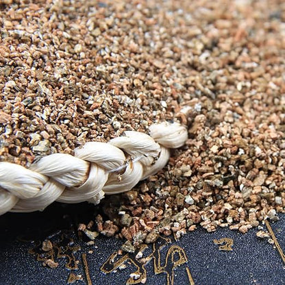 Organic Vermiculite 2 qt by Doter, Increases Water and Nutrient Retention and Aerates The Soil, Perfect for Root Cuttings, Seed Germination, Arranging Flowers, and Bedding for Invertebrates