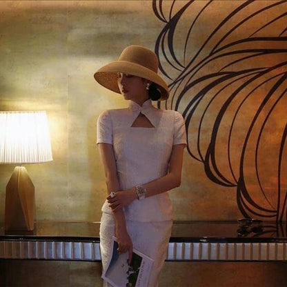 Wide-Brim Classic Elegant Style Foldable Straw Hat Women's Retro UV Resistant Sun Hats for Outdoor, Beach and Travel