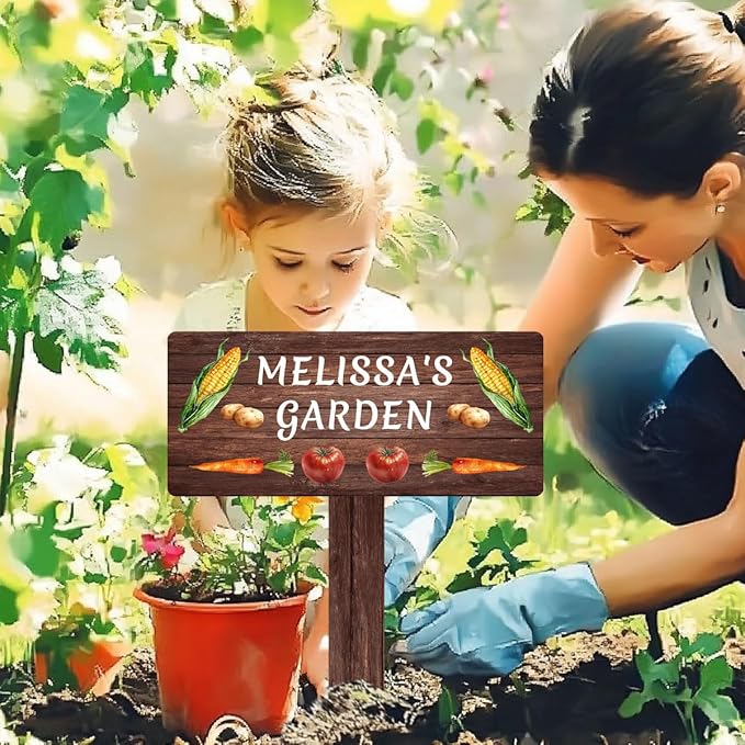 Personalized Vegetable Garden Name Sign with Stake, Custom Vegetable Garden Stake Corn Potato Carrot Tomato Decor Yard Sign Gardener Gift for Mom Dad Grandma, Outdoor Vegetable Field Marker