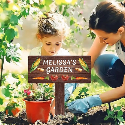 Personalized Vegetable Garden Name Sign with Stake, Custom Vegetable Garden Stake Corn Potato Carrot Tomato Decor Yard Sign Gardener Gift for Mom Dad Grandma, Outdoor Vegetable Field Marker