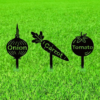 WADORN 3Pcs Vegetable Party Metal Decorative Garden Stakes, Onion Carrot Tomato Plant Label Signs Rust Weather Resistant Stakes Silhouette Ornaments for Yard Art Garden Patio Backyard Lawn Decors