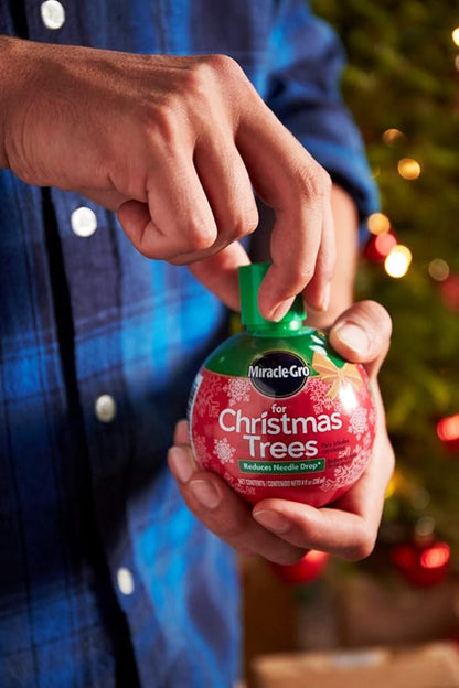 Miracle-Gro for Christmas Tree Plant Food, Hydrates Trees and Keeps Christmas Trees Green All Holiday Season, 12 Pack
