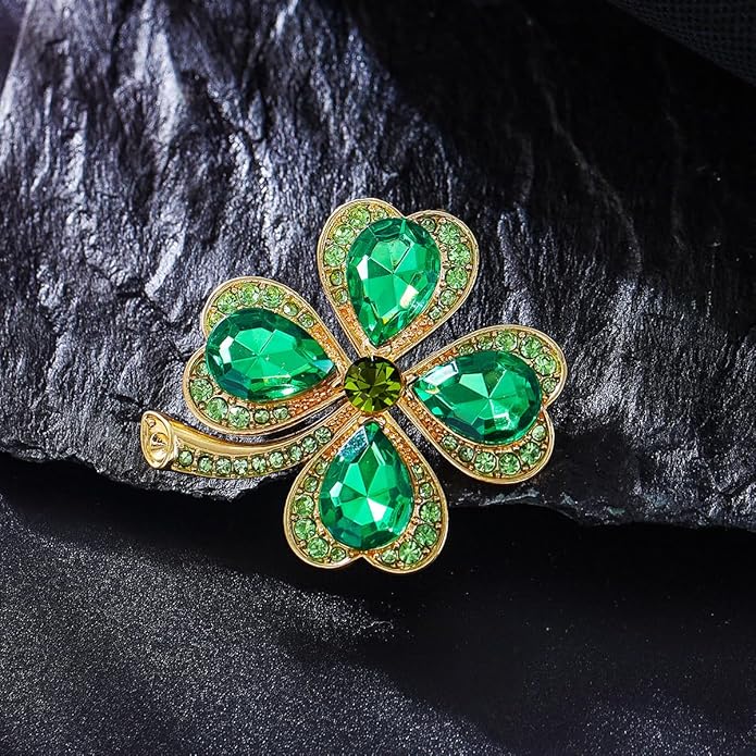 St.Patrick's Day Brooches for Women Dainty Crystal Four Leaf Lapel Pin Shamrock Hat Brooch Pins Irish Enamel Brooches Irish Holiday Costume Accessory Jewelry