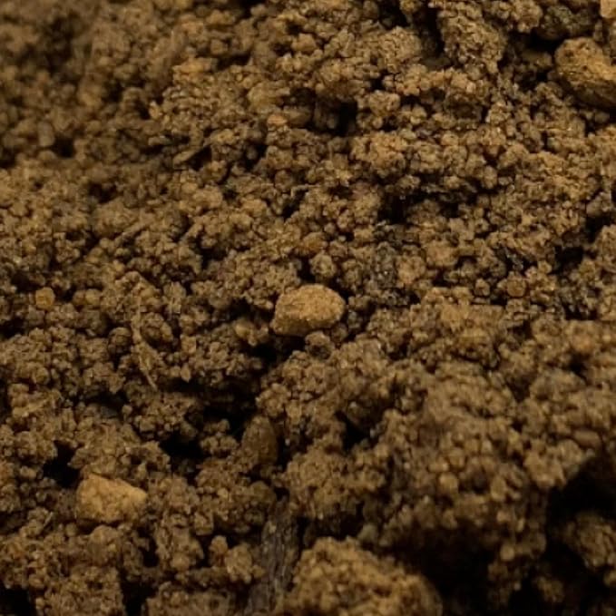 Chalily Aquatic Gold Soil Perfect for Water Lilies, Lotus, and All Aquatic Plants Packed with Nutrients Aquatic Soil is Great for Pond Plants 4 quarts