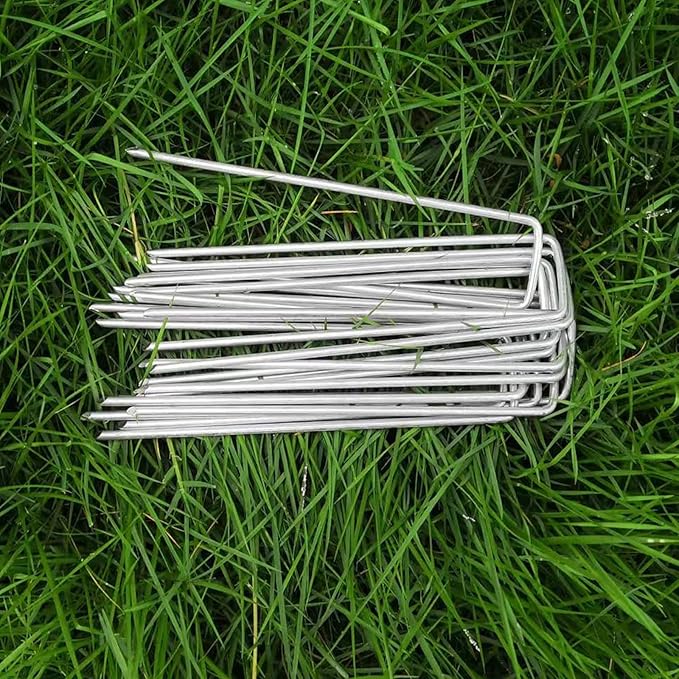 Garden Stakes Pins,50PCS 6 Inch Galvanized Garden Landscape Staples Stakes Garden Staples U-Shaped Landscape Pins for Anchoring Fence,Fabric and Artificial Turf (50, 6 Inch)