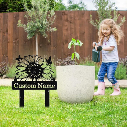 Custom Sunflower Metal Garden Sign with Stake, Personalized Garden Signs for Outside, Customized Garden Name Signs for Yard Lawn Outdoor Decor Gardening Gifts for Moms Grandmas Gardeners