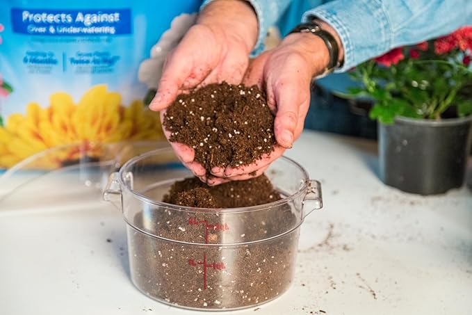 Miracle-GRO Moisture Control Potting Mix, for Container Plants, Protects Against Over- and Under-Watering, 16 qt., 2-Pack