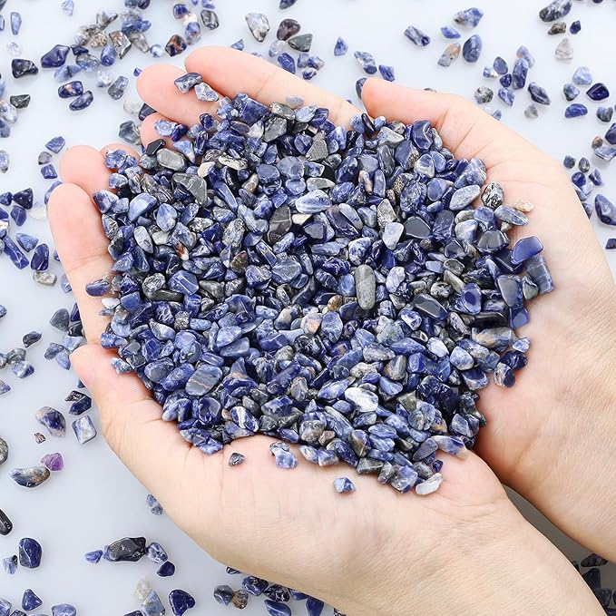 ZHIYUXI Blue Sodalite Crystal Chips Bulk Fish Tank Decorations Aquarium Rocks Gravel Vase Filler Stones Crystals for Candle Making Witch Kit Gravel for Plants Quartz Sand Gemstone 0.22 lbs