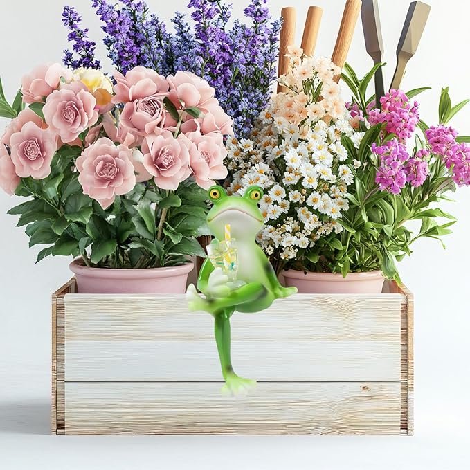 HPMAISON Miniature Frog Figurines Plant Decorations for Pots Resin Garden Frog Statue Cute Planter Hugger for Pot Fish Tank Mini Outdoor Yard Patio Fairy Garden Statue Desk Ornament (Juice Cup)