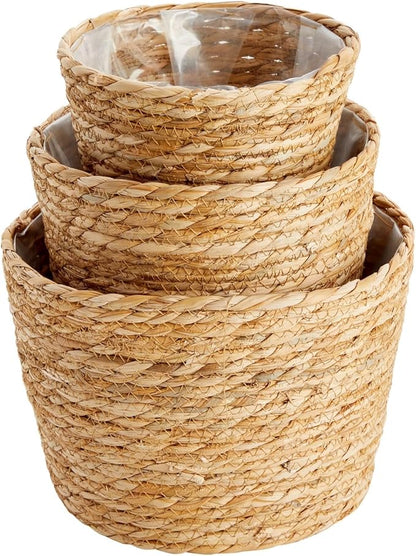 Juvale Seagrass Planter Set with Plastic Lining, 3 Woven Baskets for Plants (3 Sizes)