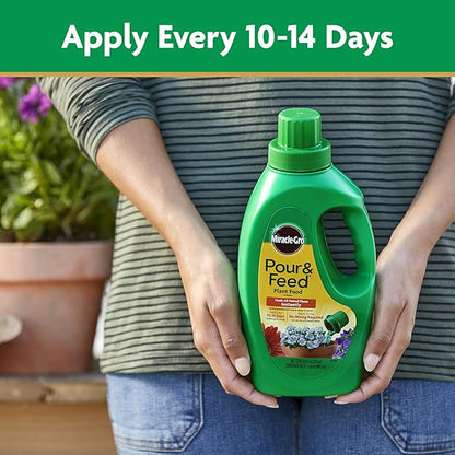 Miracle-Gro Pour & Feed Plant Food - Outdoor and Indoor Plant Fertilizer for Containers, Instantly Feeds, 32 fl. oz.