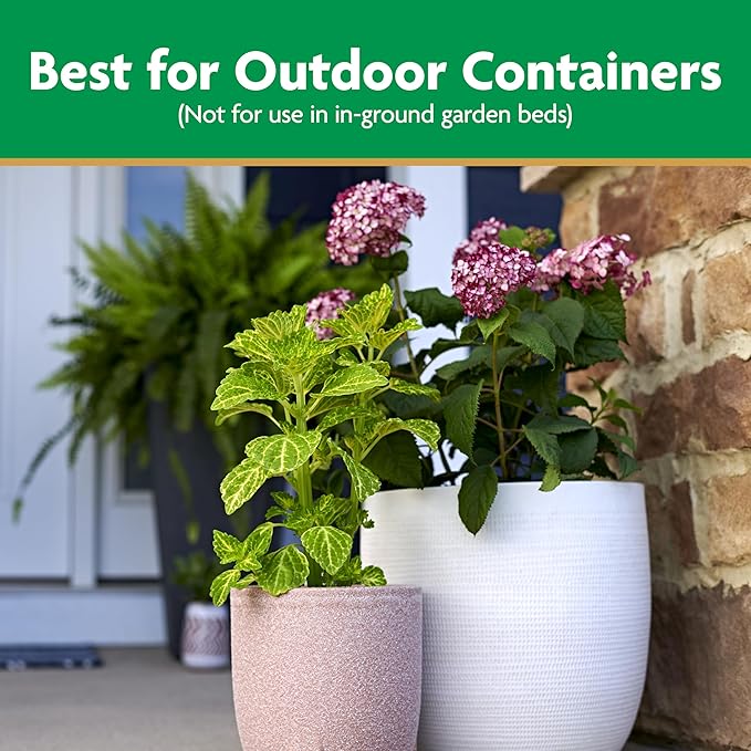 Miracle-Gro Moisture Control Potting Mix, For Container Plants, Protects against Over- and Under-Watering, 6 qt.