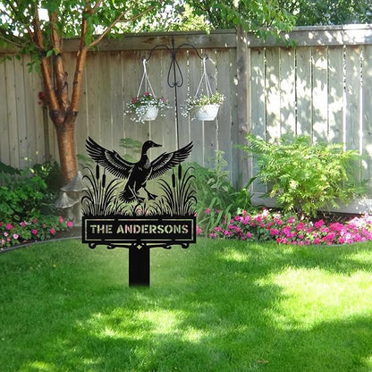 Custom Metal Garden Sign with Stake, Personalized Duck Garden Signs for Outside, Customized Garden Name Signs for Yard Lawn Outdoor Decor Gardening Gifts for Moms Grandmas Gardeners