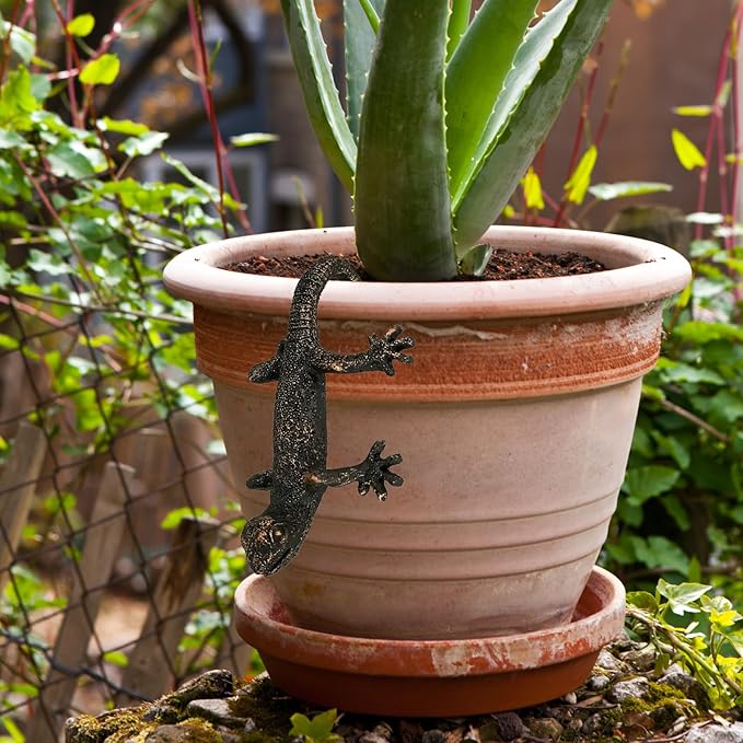 Gecko Plants Pot Hanger Flower Pot Decorations Pot Hugger Resin Statue Sculptures Climbing Lizard Flower Figurine for Garden Outdoor Fairy Garden Fence Lawn Gecko Ornaments Home Office Decoration