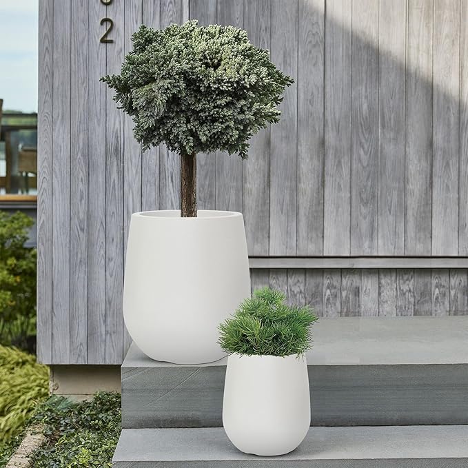 16.9 Inch Plastic Tall Large Planters for Outdoor Plants, Modern Round Tapered Flower Pot for Indoor Plants, Plant Pots with Drainage Holes and Rubber Plug for Home Garden Patio, Chalk Beige