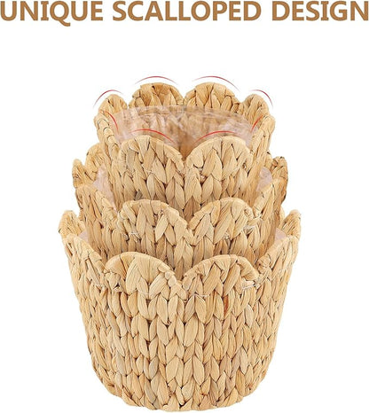 3 Pack Wicker Scalloped Plant Basket, Plant Baskets with Plastic Liner for Indoor, Hand Woven Water Hyacinth Flower Pots Cover Rattan Planter Basket for Home Farmhouse Decor, 10.2"+8.7"+6.7"