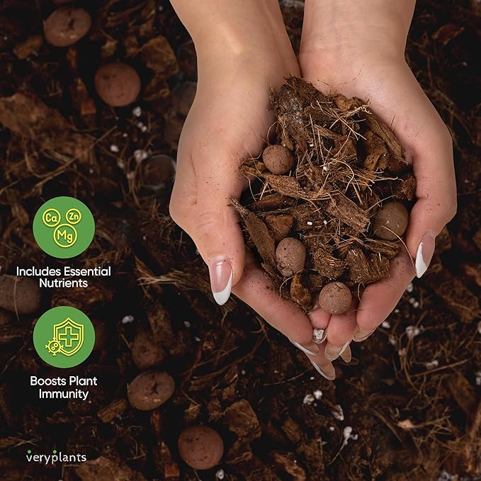 Molly's Aroid Mix - Premium Soilless Potting Mix for Houseplants - Fast Draining, Chunky & Easier to Water vs. Soil for Indoor Plants - with Bark, Coco Chips, Worm Castings, Mycorrhizae 5 Dry Quarts